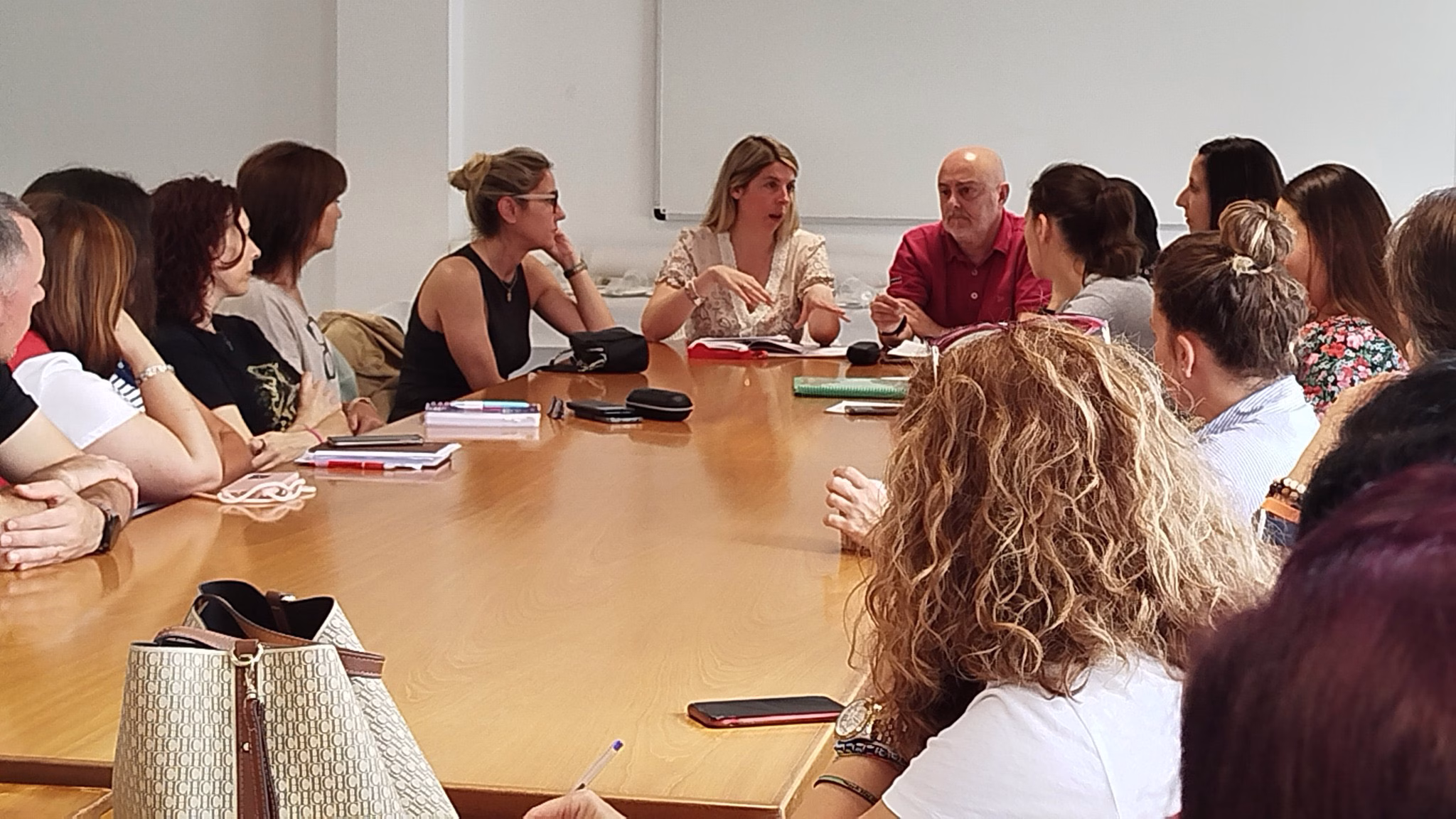 Unidas e unidos por un traballo digno: As demandas dos Contact Center galegos