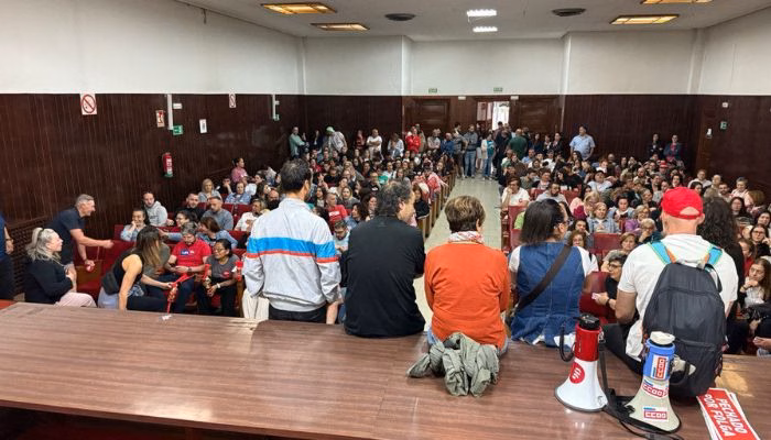 Primer día de huelga en el sector de comercio de alimentación en Ourense con un seguimiento de más del 90%
